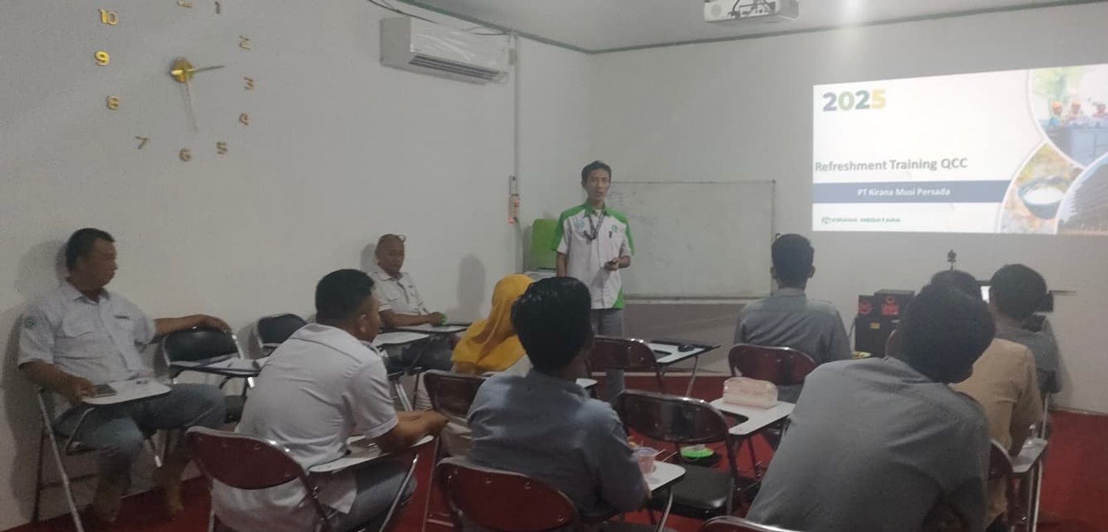 Upaya Meningkatkan Kemampuan Karyawan dalam Melakukan Continuous  Improvement, PT Kirana Musi Persada Rutin Gelar Refreshment Training 8 Step & 7 Tools QCC